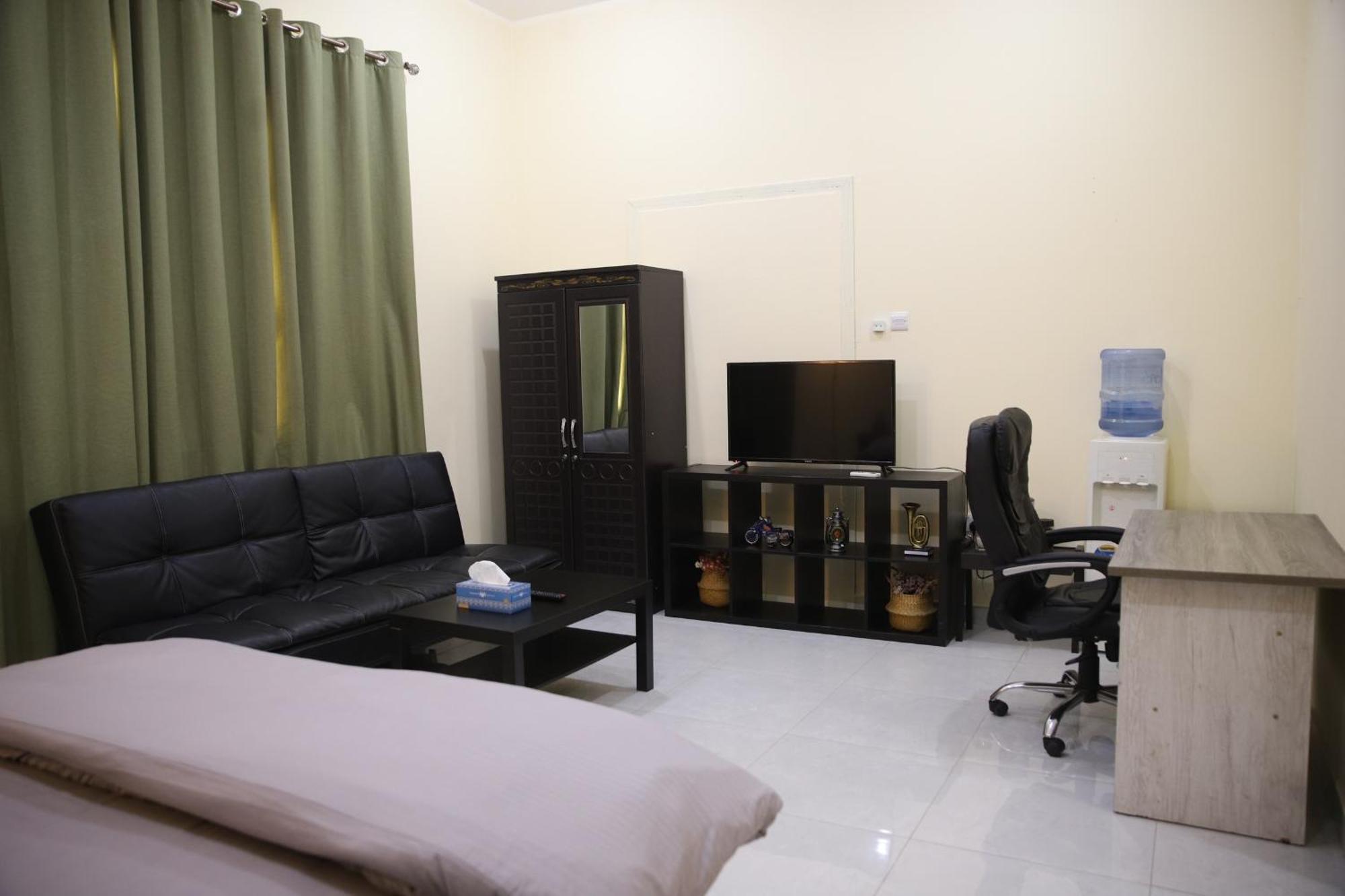 Luxury Private Studio Apartment Close To Airport Абу-Даби Экстерьер фото